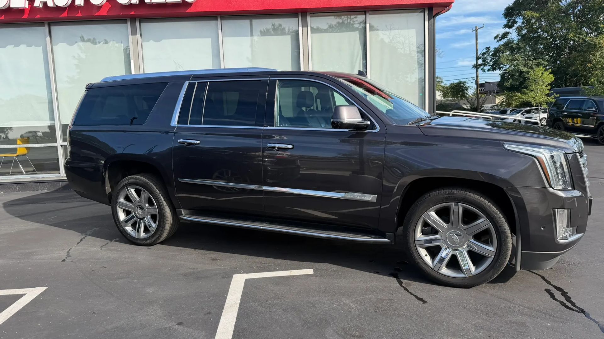 cadillac escalade esv 2017 1GYS4HKJ4HR234869 image cadillac escalade esv 2017 1GYS4HKJ4HR234869 image